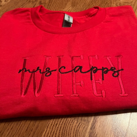 🆕 WIFEY SWEATSHIRT Embroidery - Picture 3 of 10